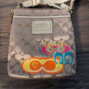 Crossbody Coach purse